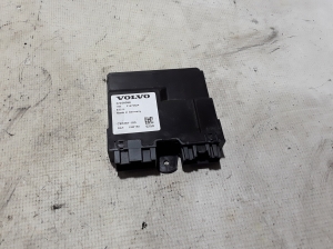 Trunk lid control module - 32256098