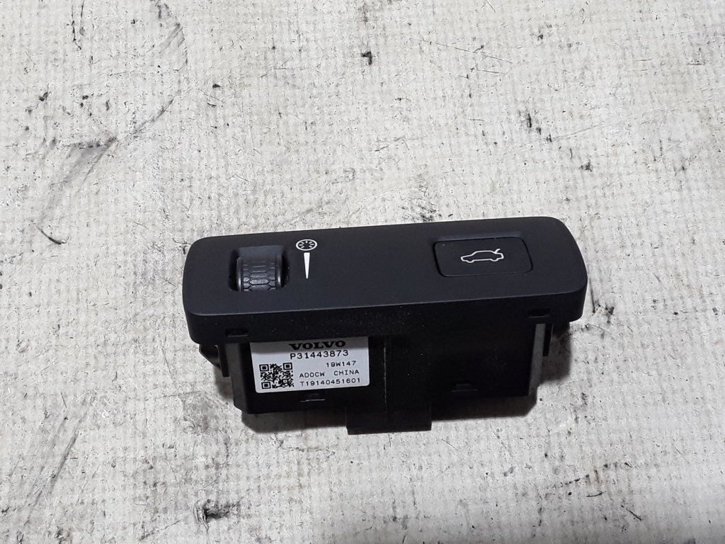 VOLVO V60 2 generation (2018-2023) Back cover Open Switches 31443873 21017121