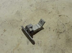   Rear side door hinge upper 