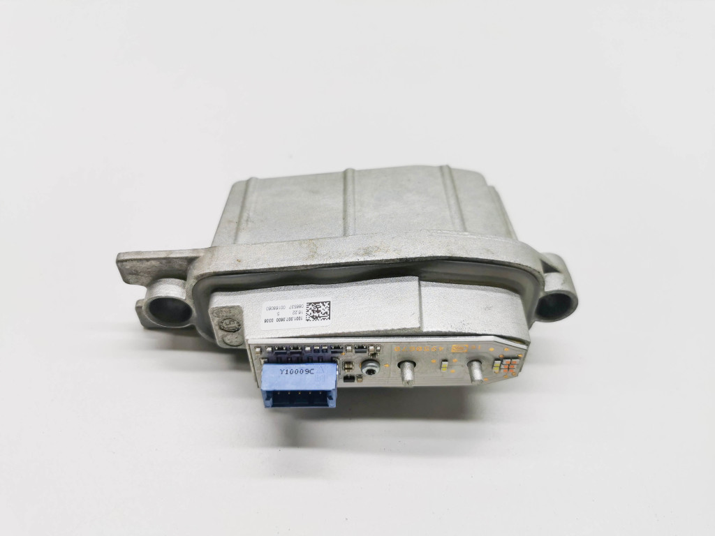Used AUDI Q3 Light control module 10010070600