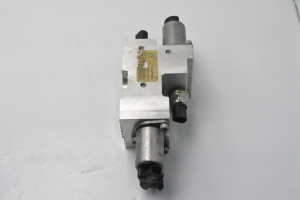 BMW X5 E70 (2006–2013) Õhkvedrustuse klapp 6772311 - 5