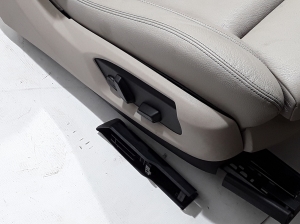 BMW 5 SERIES F10 (2010–2017) Salons un tā detaļas - 2