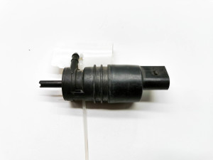 Front windshield washer pump - 8362154