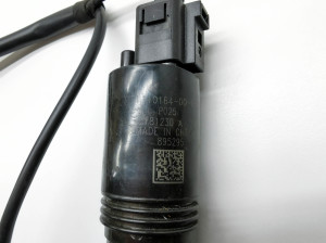 Tesla Model 3 3 (2016–2024) Front windshield washer pump 1110164-00-B - 2