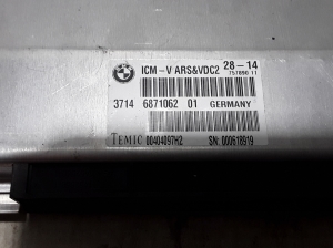 BMW 5 SERIES F10 (2010–2017) Control unit 6871062 - 2