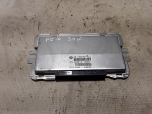 Control unit - 6871062
