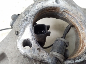  Front hub stump without bearing 