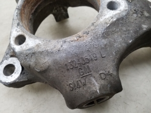  Front hub stump without bearing 