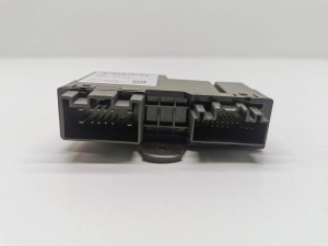  Trunk lid control module 