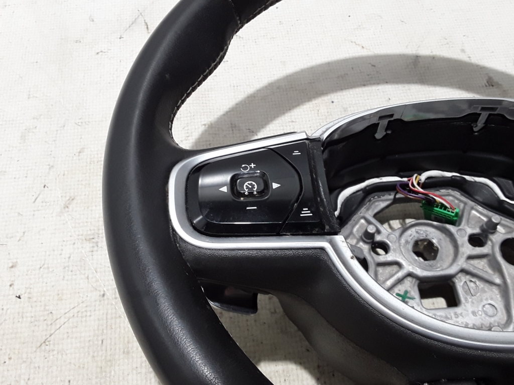 Used VOLVO XC60 Steering wheel 32227372