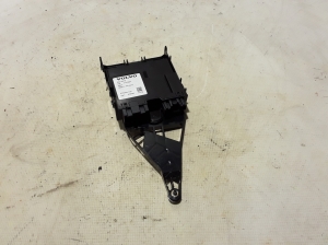   Trunk lid control module 