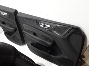 VOLVO XC60 (2017–2026) Salons un tā detaļas - 4