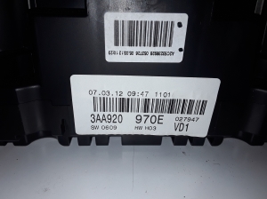 Volkswagen Passat B7 (2010–2014) Instrument cluster 3AA920970E - 3