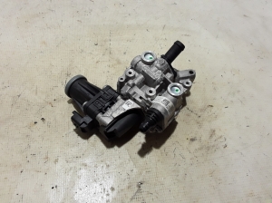  EGR valve 