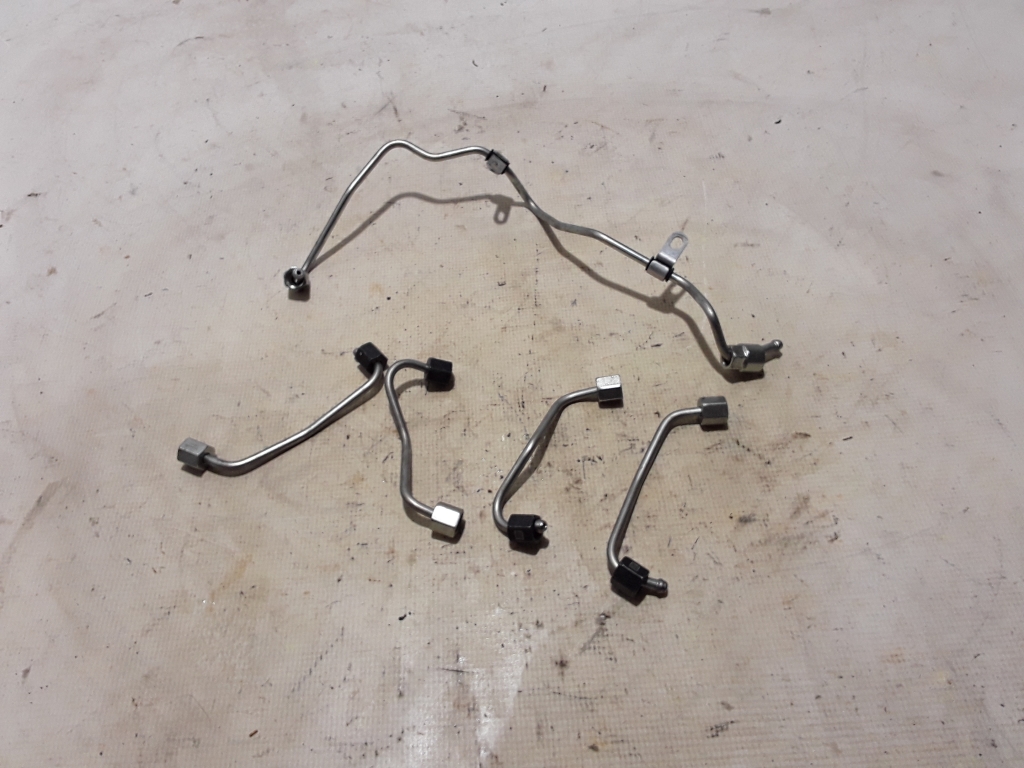 Used VOLVO XC60 Fuel injector tubes 31452552