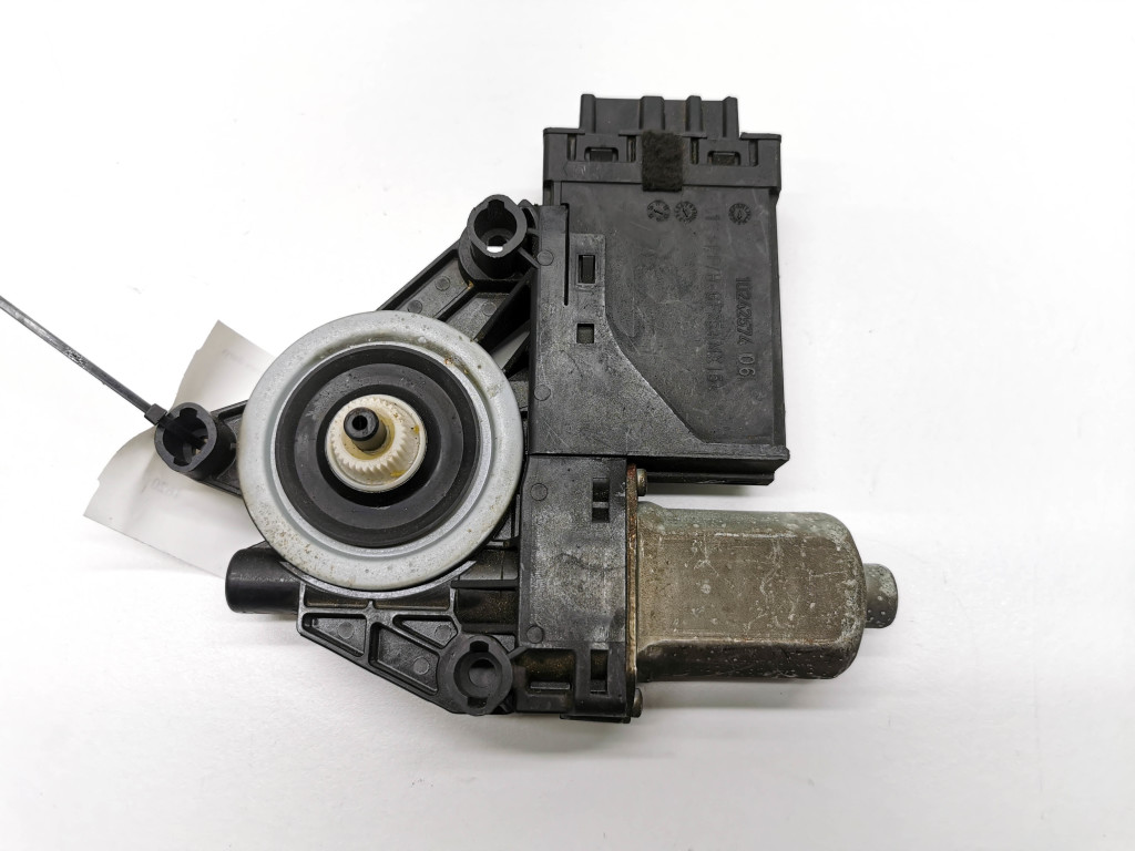 VOLVO V90 2 generation (2016-2024) Aizmugurējo labo durvju loga vadības motorīts 31453360 21185239