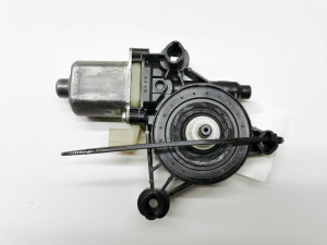 AUDI A4 B9 (2015–2026) Hinterer Seitentür-Fensterhebermotor 8W0959812 - 3