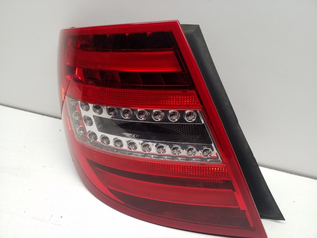 MERCEDES-BENZ C-Class W204/S204/C204 (2004-2015) Rear Left Taillight A2048206264 21864863