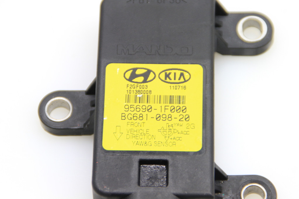 KIA Sportage 3 generation (2010-2015) ABS control unit 956901F000 25093672