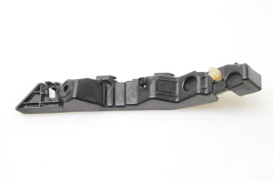 Rear bumper bracket - 865143U000