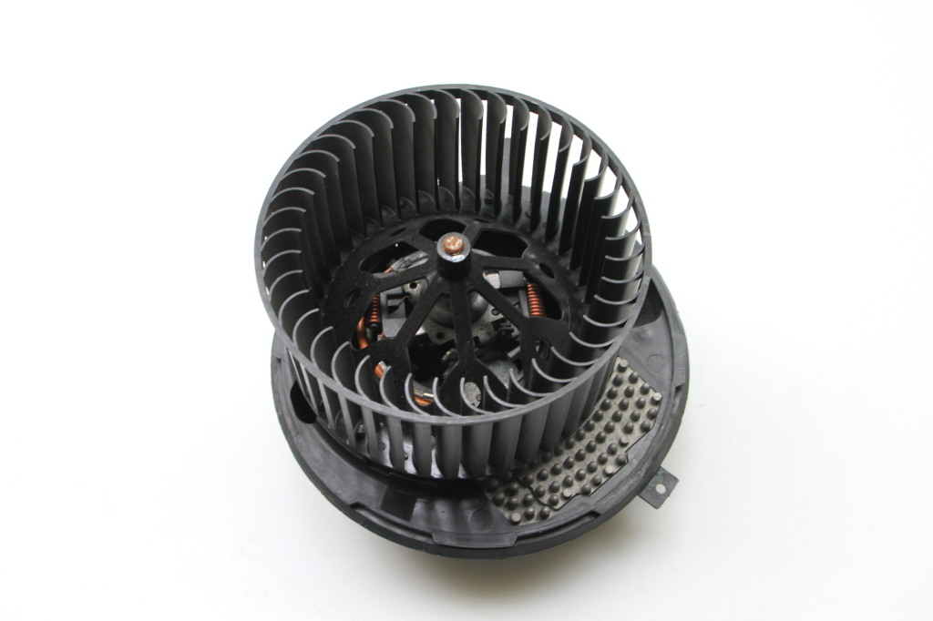 SKODA Superb 2 generation (2008-2015) Нагревательный вентиляторный моторчик салона 219440341 25166326
