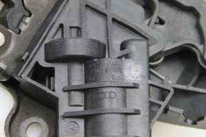 Volkswagen Passat B6 (2005–2010) Trunk lid lock 4E0827505C - 2