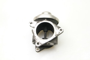  EGR valve 