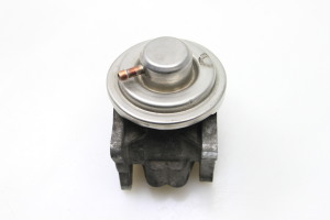  EGR valve 