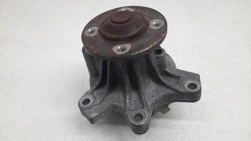 TOYOTA Yaris 2 generation (2005-2012) Водяной насос 1610039395,1610039395 20971598