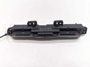 Kia Stonic I (2017–2026) Autre interrupteur 4D63651000 - 2