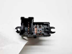 NISSAN Leaf I (2010–2017) Rear side door window switch 254111KL5A - 3
