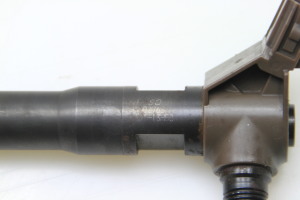  Fuel injector 