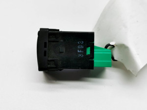 NISSAN Leaf I (2010–2017) Fuel filler door release switch 083491 - 3