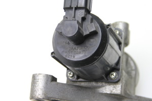  EGR valve 