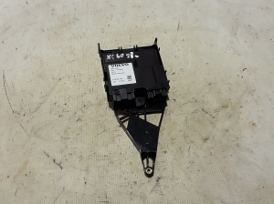   Trunk lid control module 