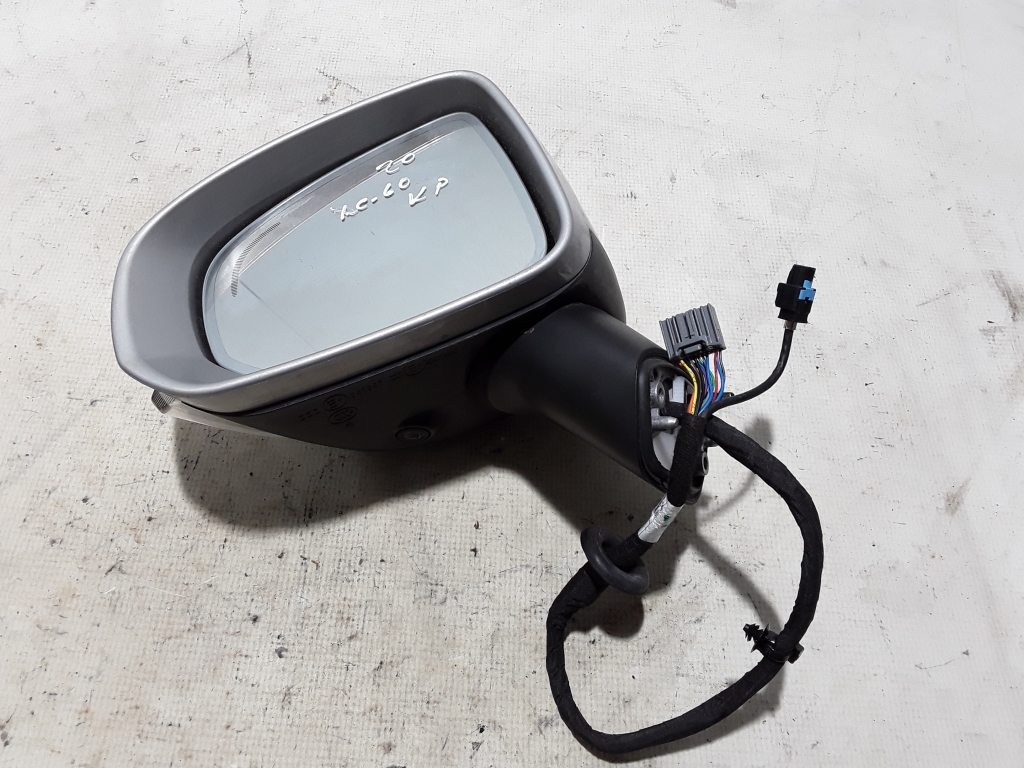 Used VOLVO XC60 Side mirror and its details 31424820