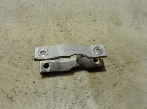  Engine holder 