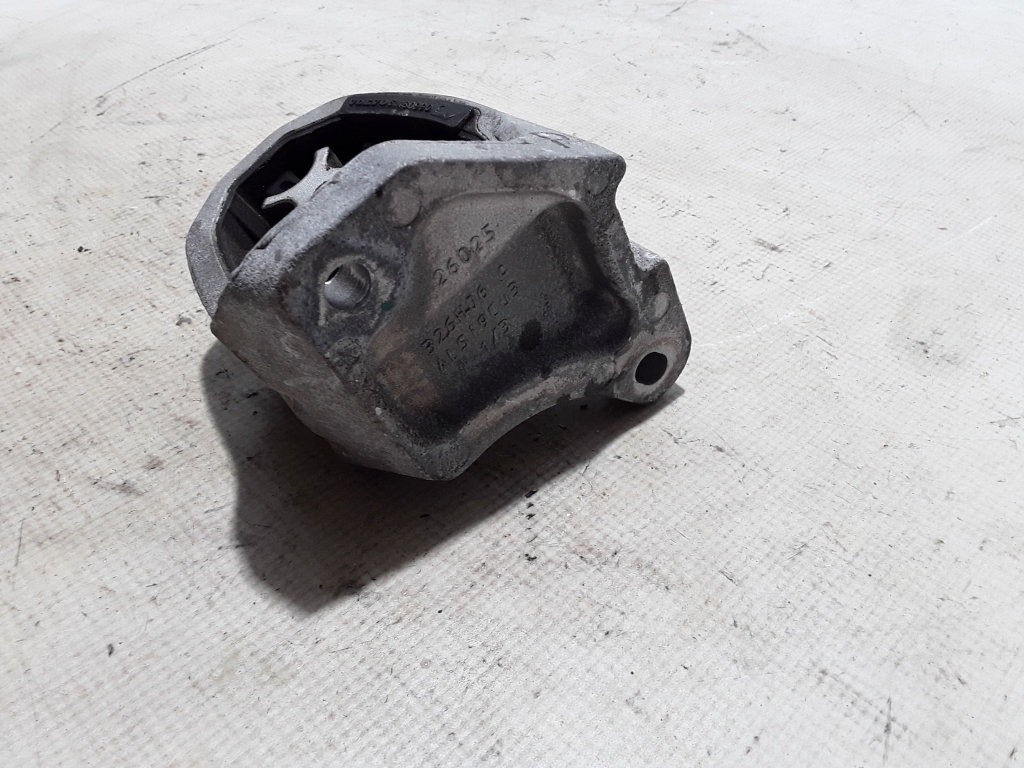 VOLVO XC60 2 generation (2017-2024) Right Side Engine Mount 31480990 21018423