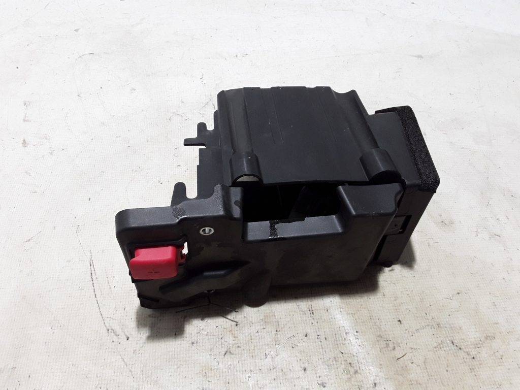 VOLVO XC60 2 generation (2017-2024) Fuse Box Holder 31652062 21018413