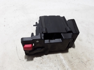  Fuse block holder under the hood 