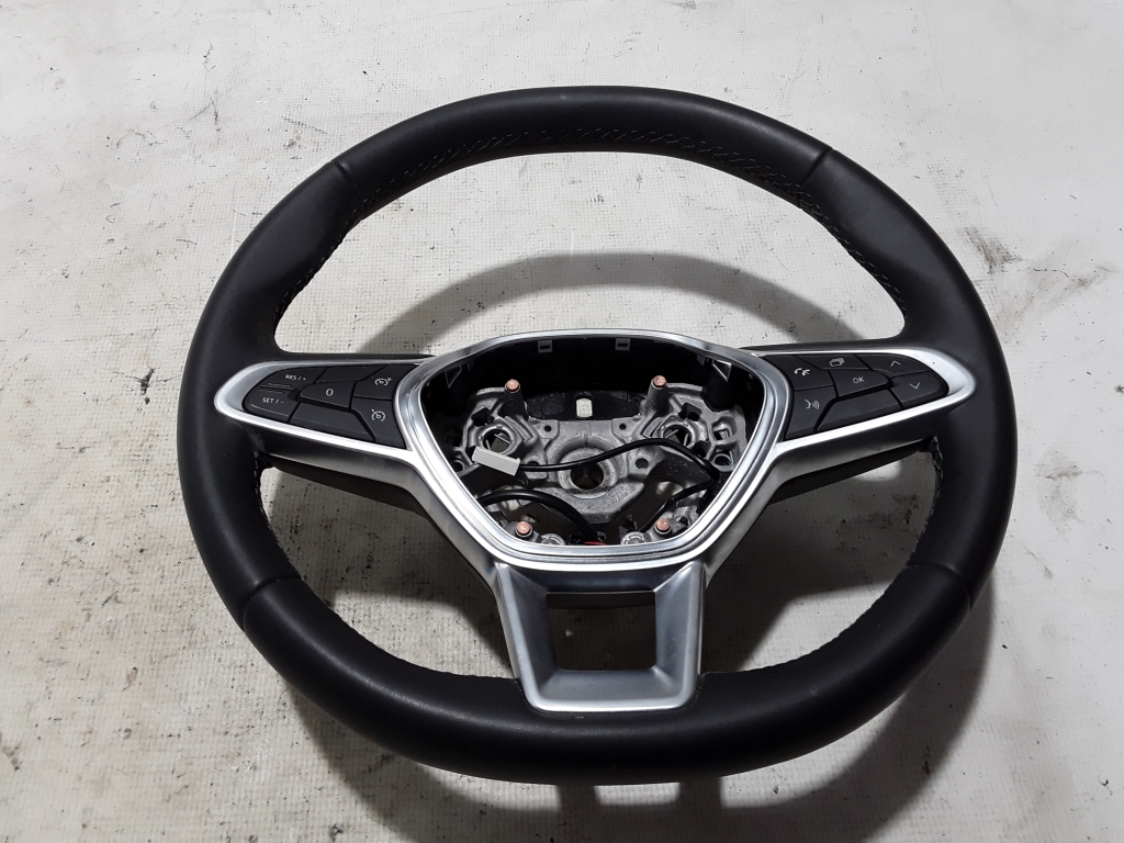 RENAULT Clio 5 generation (2019-2023) Steering Wheel 484002607R 21018307