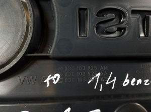 Volkswagen Golf VI (2008–2013) Engine cover 03C103925AM - 2