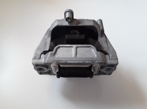 Volkswagen Passat B7 (2010–2014) Engine bracket 1K0199262CN - 3