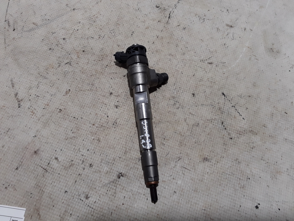 RENAULT Clio 5 generation (2019-2023) Fuel Injector 8201636333 21018247