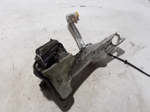 RENAULT Clio V (2019–2026) Front washer fluid reservoir 289103103R - 3