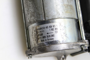 BMW X5 E53 (1999–2006) Luftfederung Kompressor 4430200111 - 4