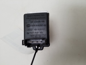 AUDI A6 C5 (1997–2005) Gebläsewiderstand 4BO820521 - 2