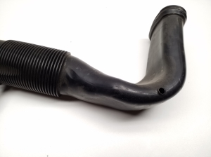  Air intake hose 