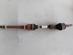RENAULT Kadjar (2015–2026) Front drive shaft and its parts 391008943R - 3