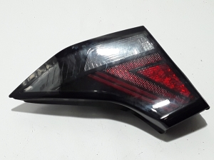 Tail light on trunk lid - 9240362200